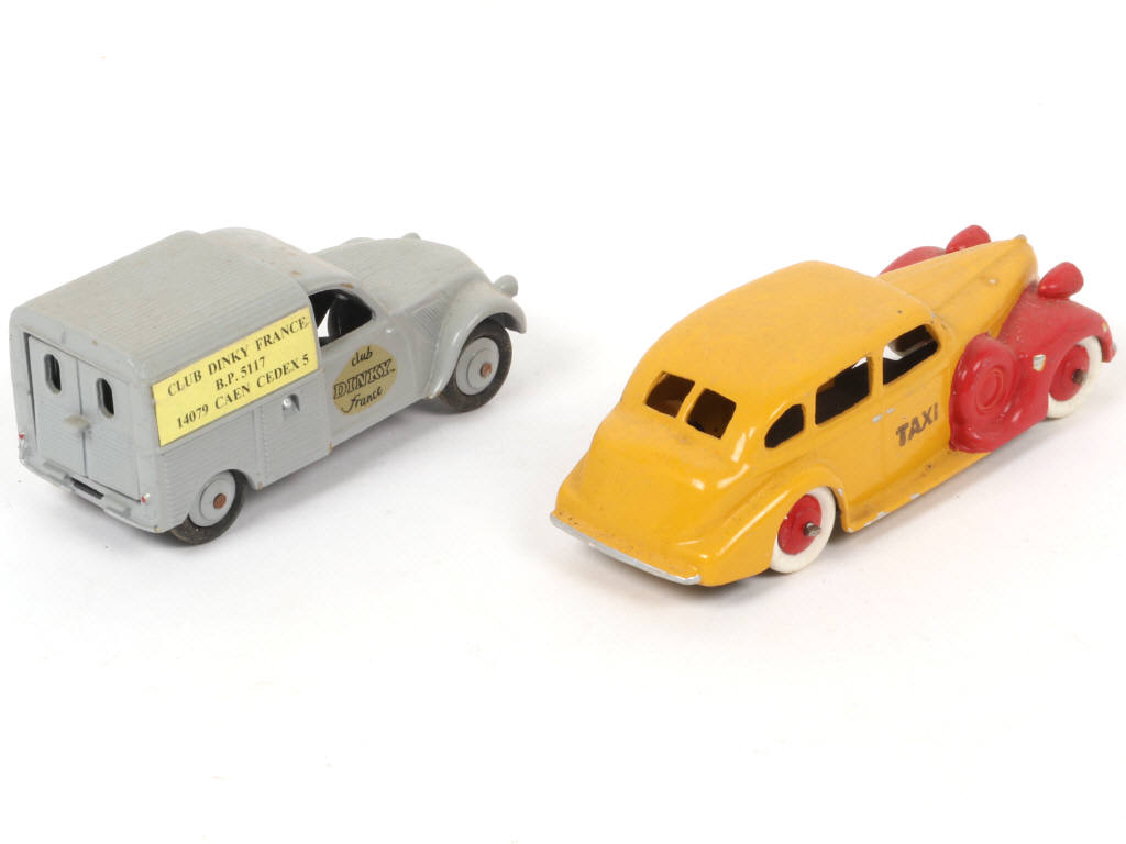 Lot 297 - CLUB DINKY FRANCE (2)