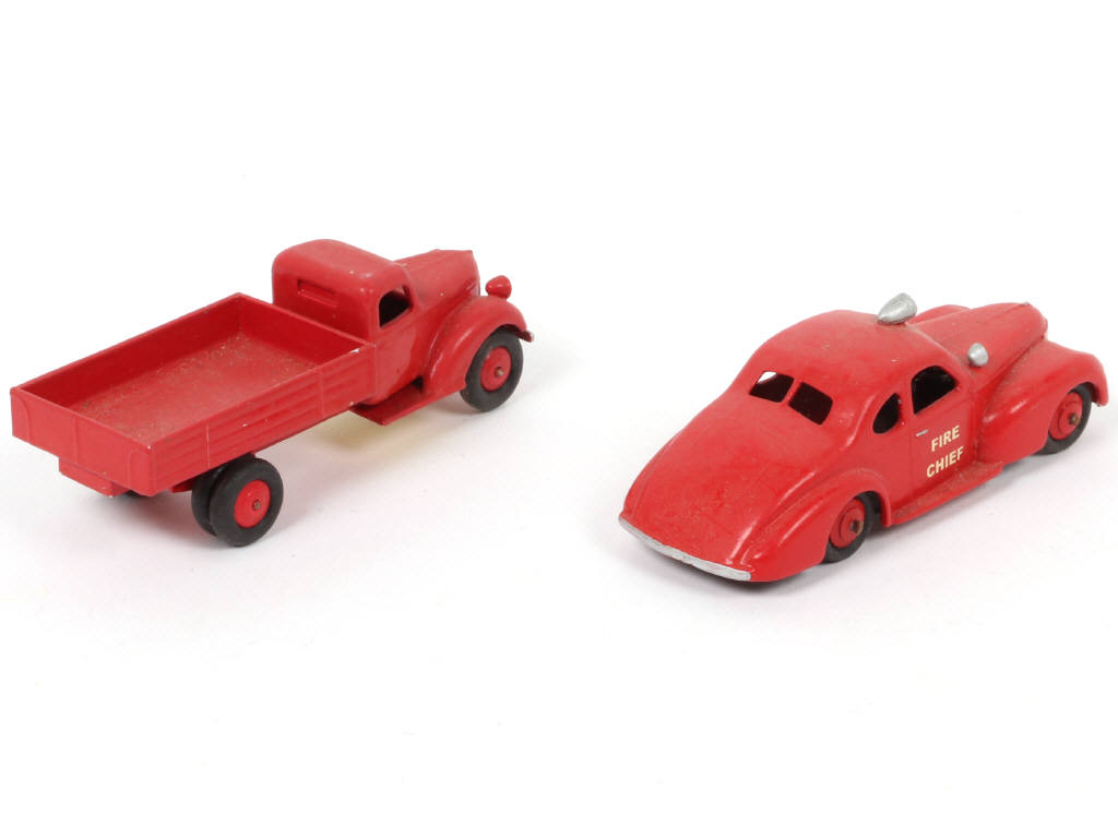 Lot 300 - CLUB DINKY FRANCE (2)