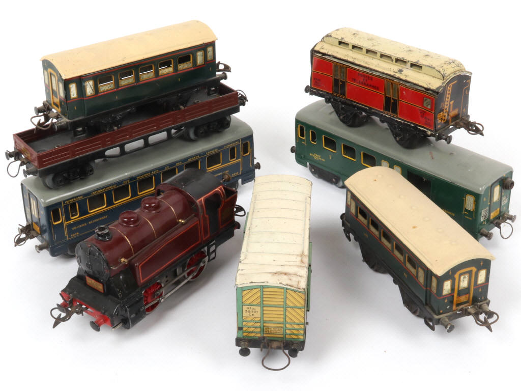 Lot 63 - HORNBY 'O' (FRANCE) (8)
