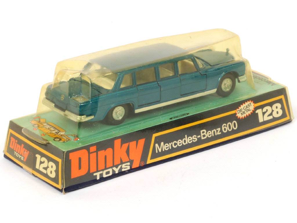 Lot 276 - DINKY TOYS (GB) (1)