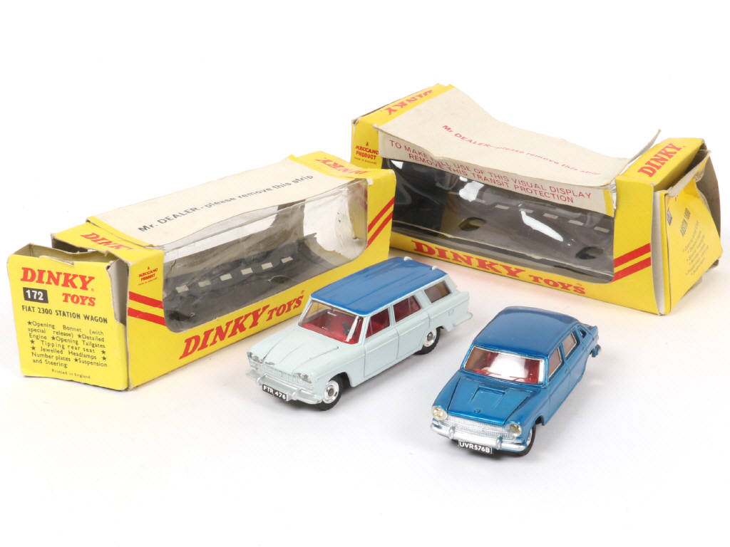 Lot 280 - DINKY TOYS (GB) (2)