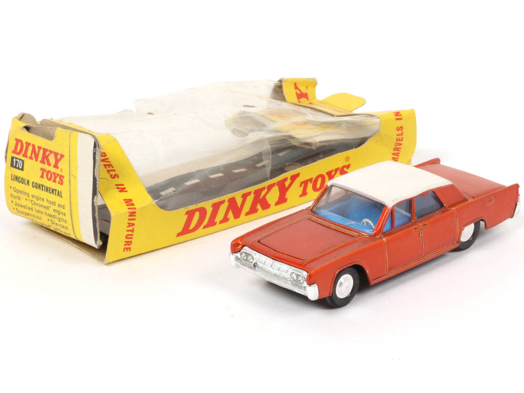 Lot 273 - DINKY TOYS (GB) (1)