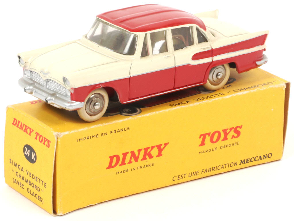 Lot 304 - DINKY TOYS (FRANCE) (1)