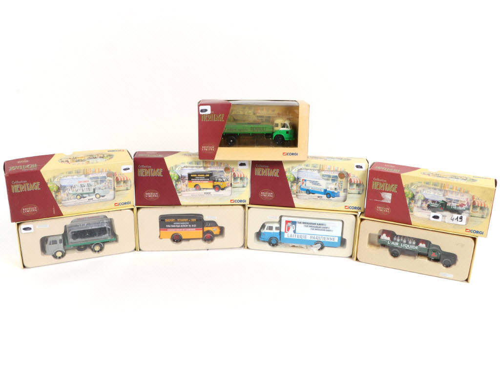 Lot 184 - CORGI TOYS (GB) (5)