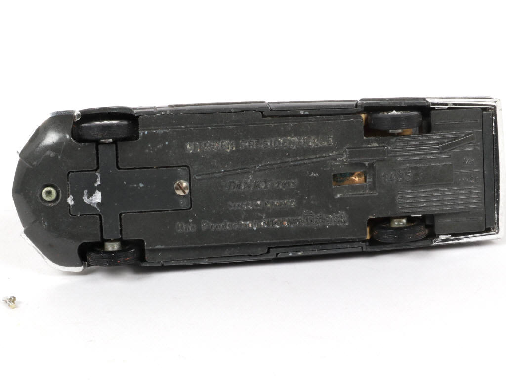 Lot 303 - DINKY TOYS (FRANCE) (1)