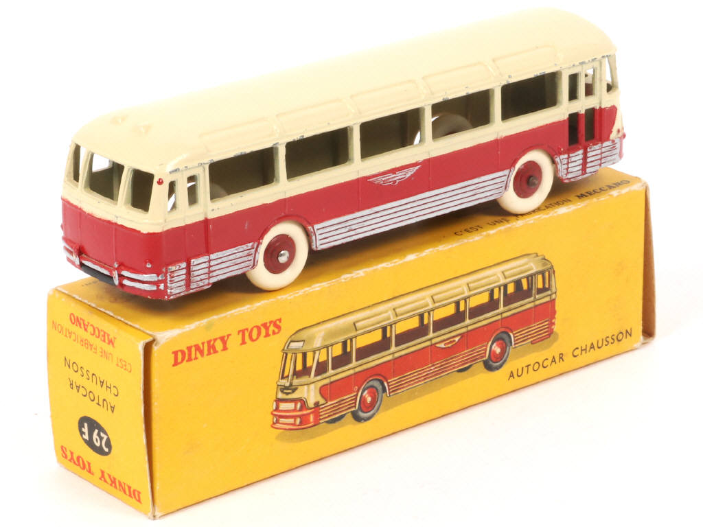 Lot 316 - DINKY TOYS (FRANCE) (1)