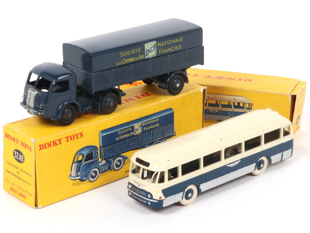 Lot 330 - DINKY TOYS (FRANCE) (2)