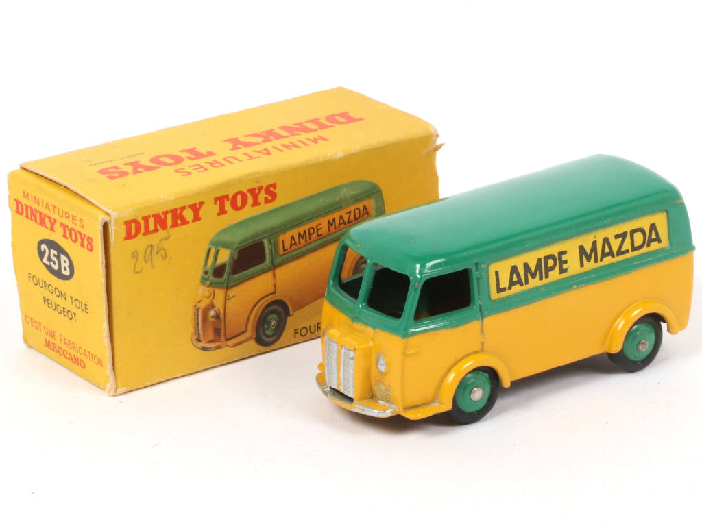 Lot 313 - DINKY TOYS (FRANCE) (1)