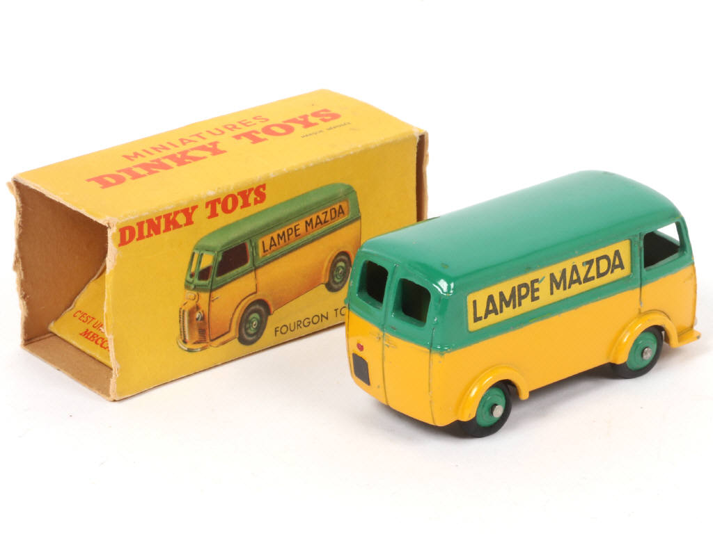 Lot 313 - DINKY TOYS (FRANCE) (1)