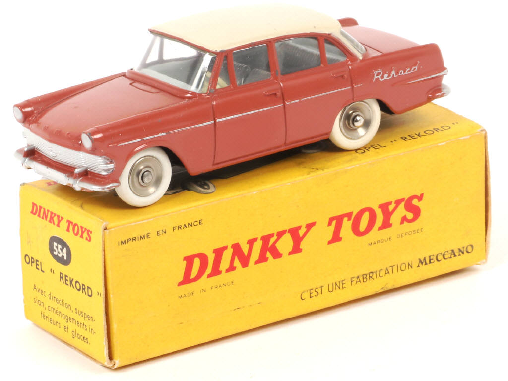 Lot 309 - DINKY TOYS (FRANCE) (1)