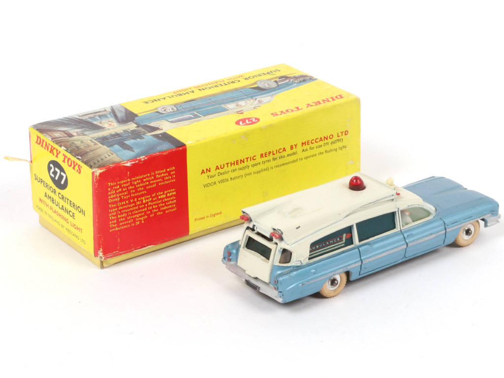 Lot 269 - DINKY TOYS (GB) (1)