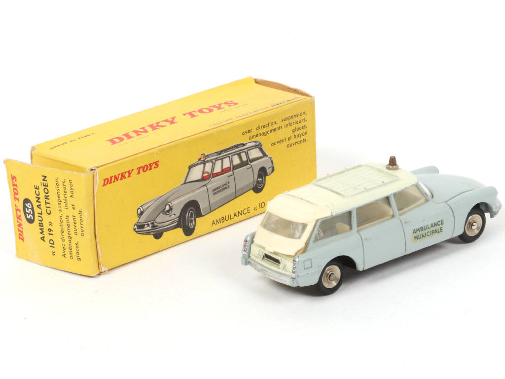 Lot 310 - DINKY TOYS (FRANCE) (1)