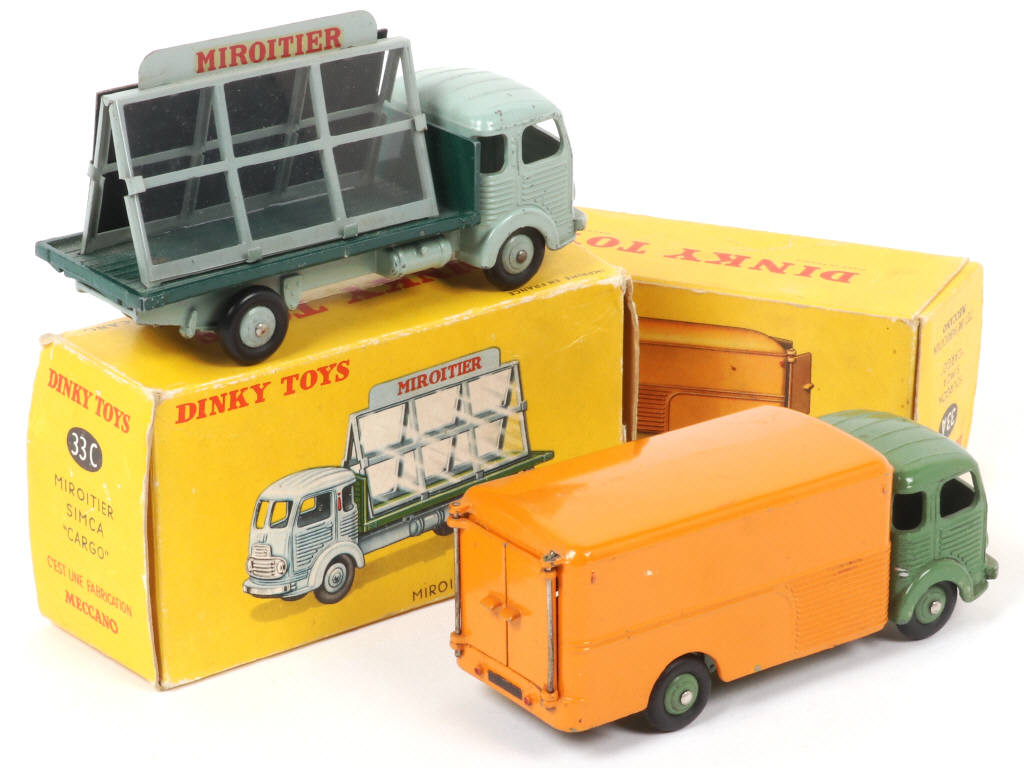 Lot 323 - DINKY TOYS (FRANCE) (2)