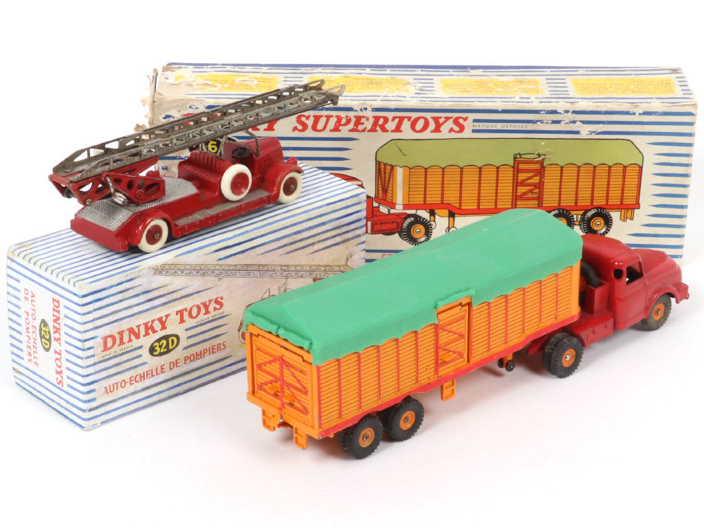 Lot 328 - DINKY TOYS (FRANCE) (2)