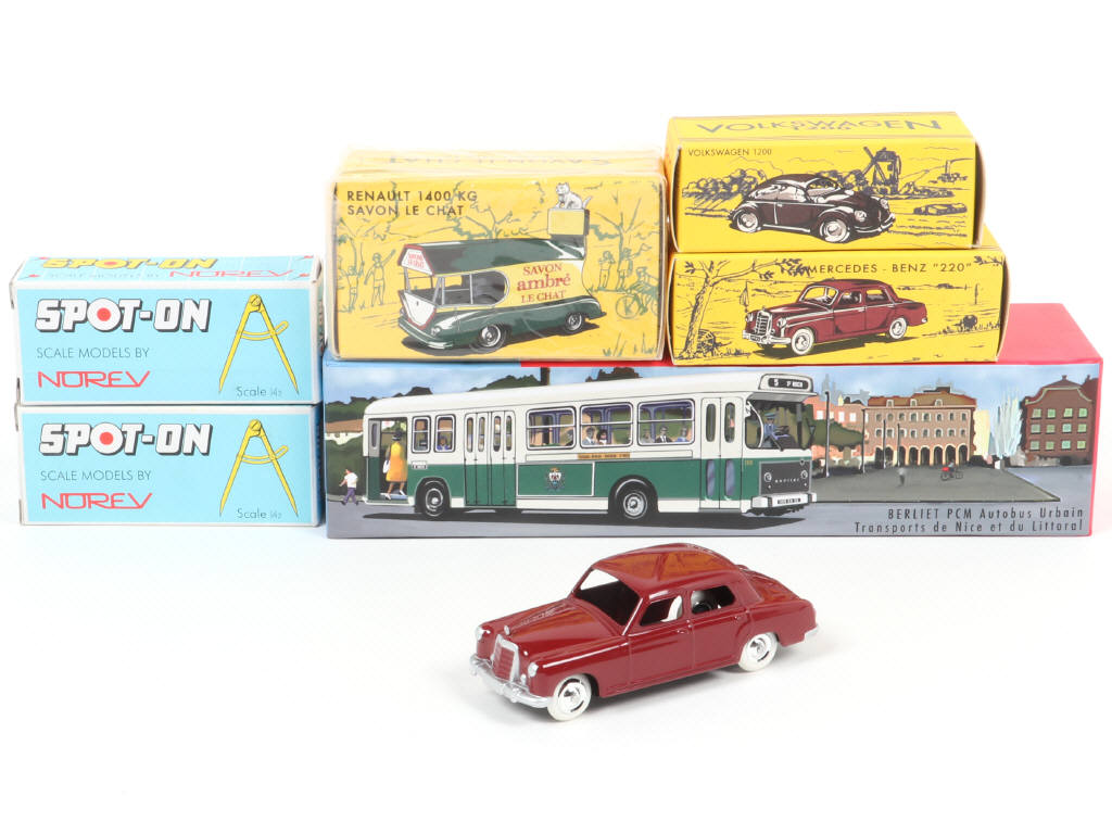 Lot 300 - C.I.J./NOREV (FRANCE) (6)