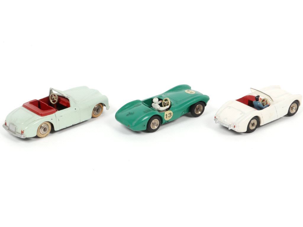 Lot 358 - DINKY TOYS (FRANCE) (3)