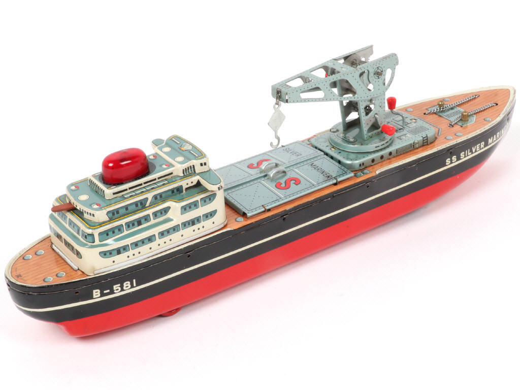 Lot 194 - BANDAÏ (JAPON) (1)