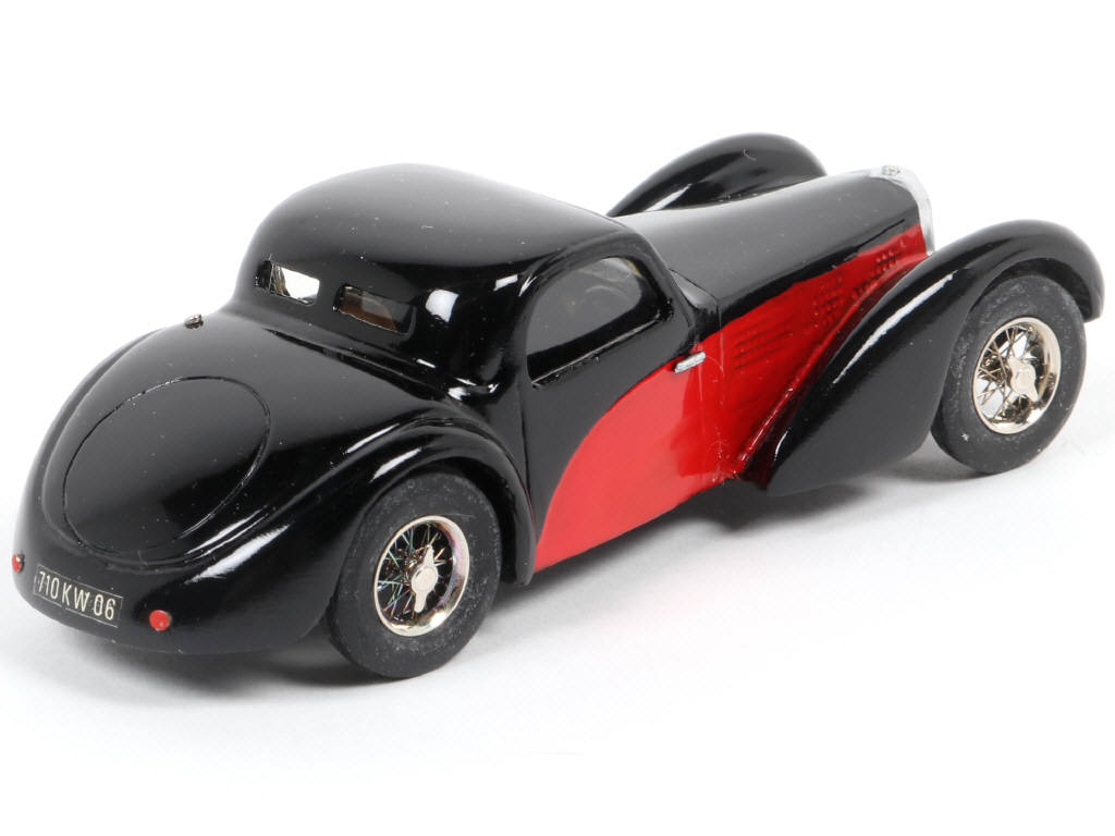 Lot 175 - MODELLI 'R' (1)