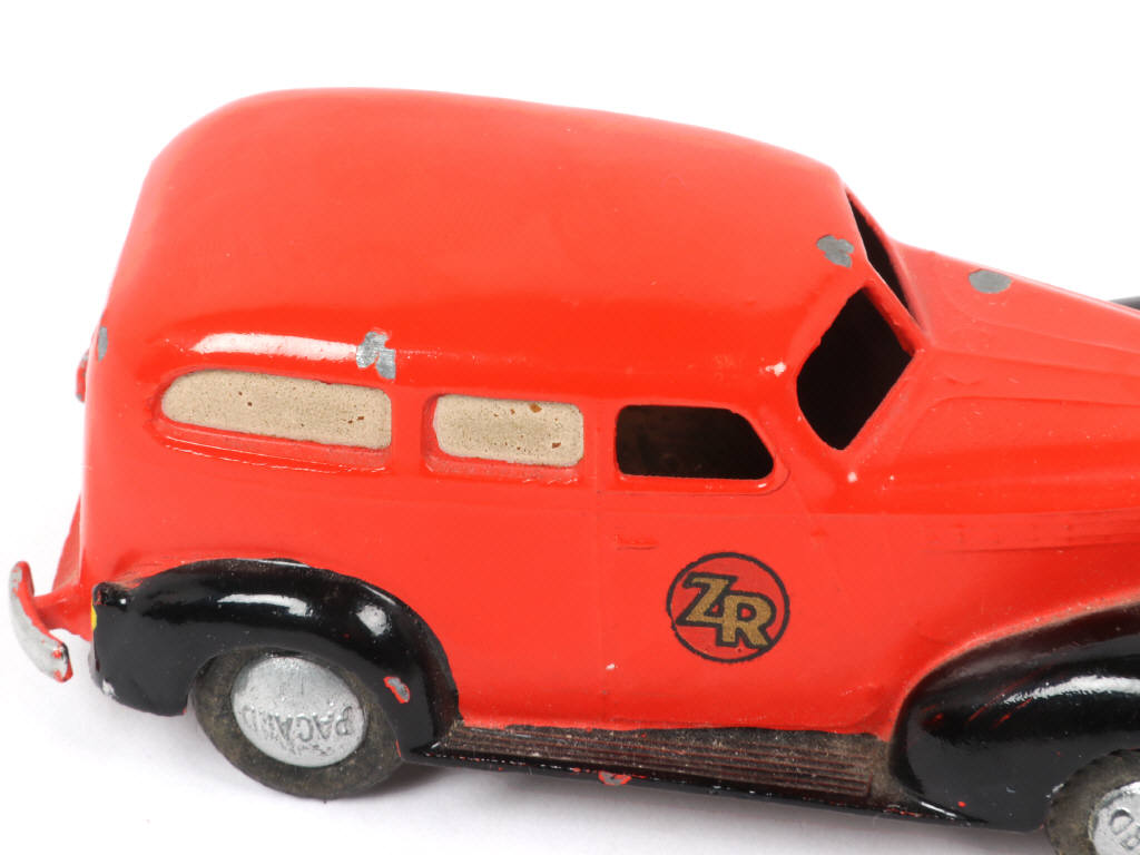 Lot 135 - TEKNO (DANEMARK) (1)