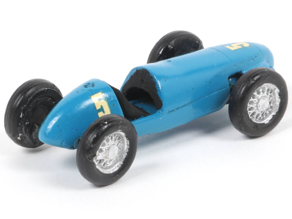 Lot 83 - DIVERS (1)