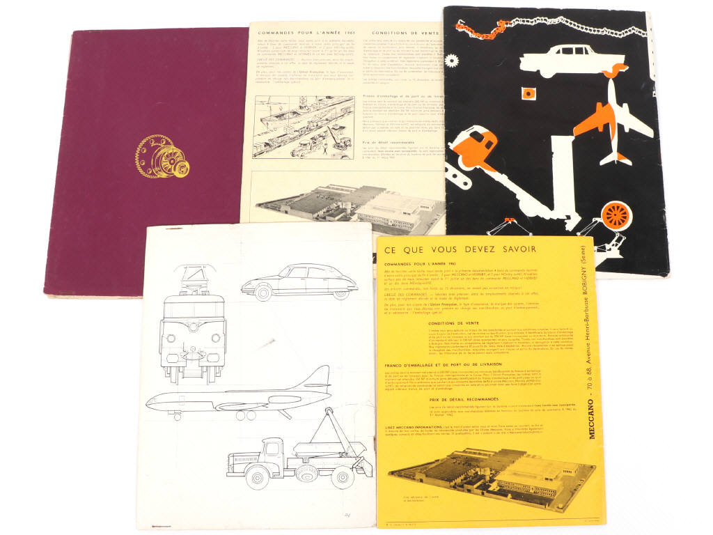 Lot 8 - MECCANO (FRANCE) (5)