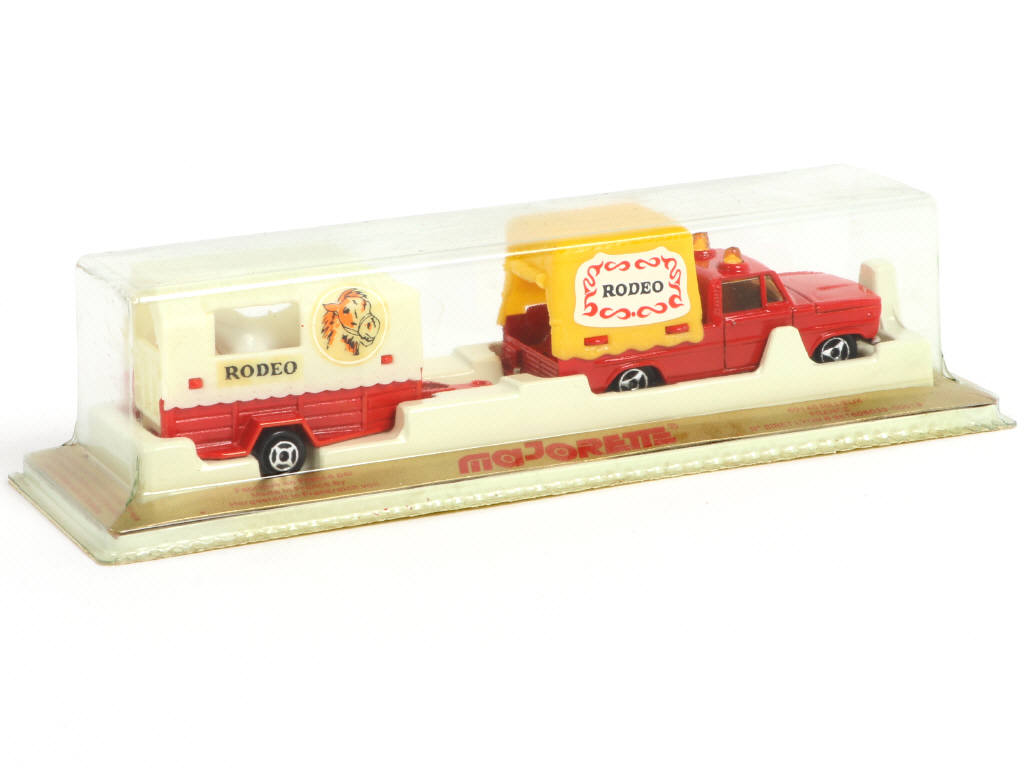 Lot 35 - MAJORETTE (FRANCE) (1)