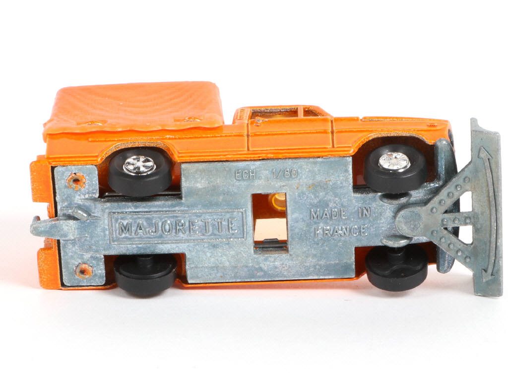 Lot 38 - MAJORETTE (FRANCE) (1)