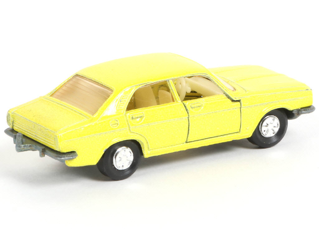 Lot 43 - MAJORETTE (FRANCE) (1)