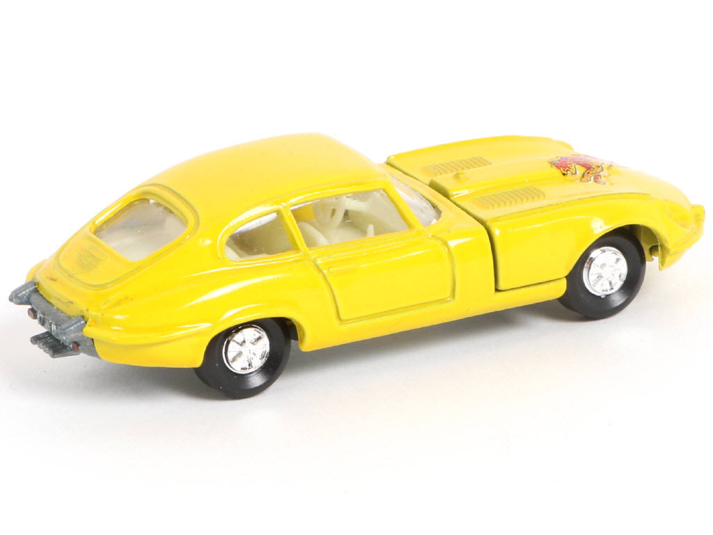 Lot 60 - MAJORETTE (FRANCE) (1)