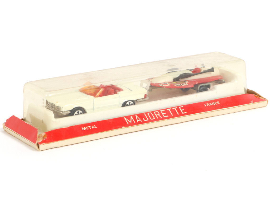 Lot 65 - MAJORETTE (FRANCE) (1)