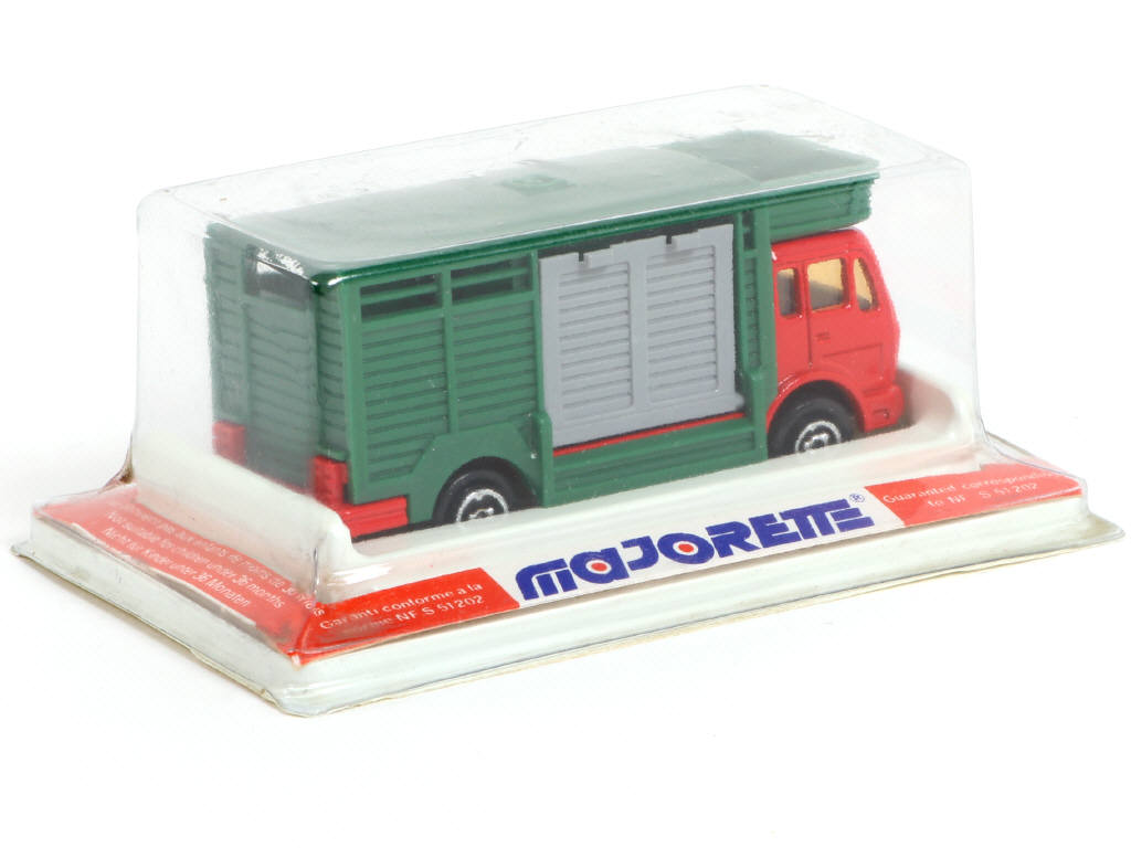 Lot 67 - MAJORETTE (FRANCE) (1)