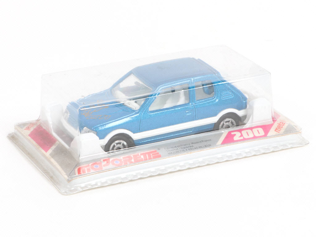 Lot 89 - MAJORETTE (FRANCE) (1)