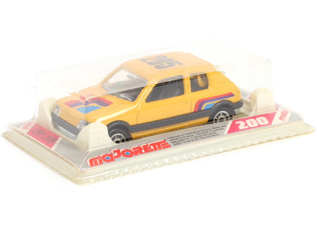 Lot 93 - MAJORETTE (FRANCE) (1)