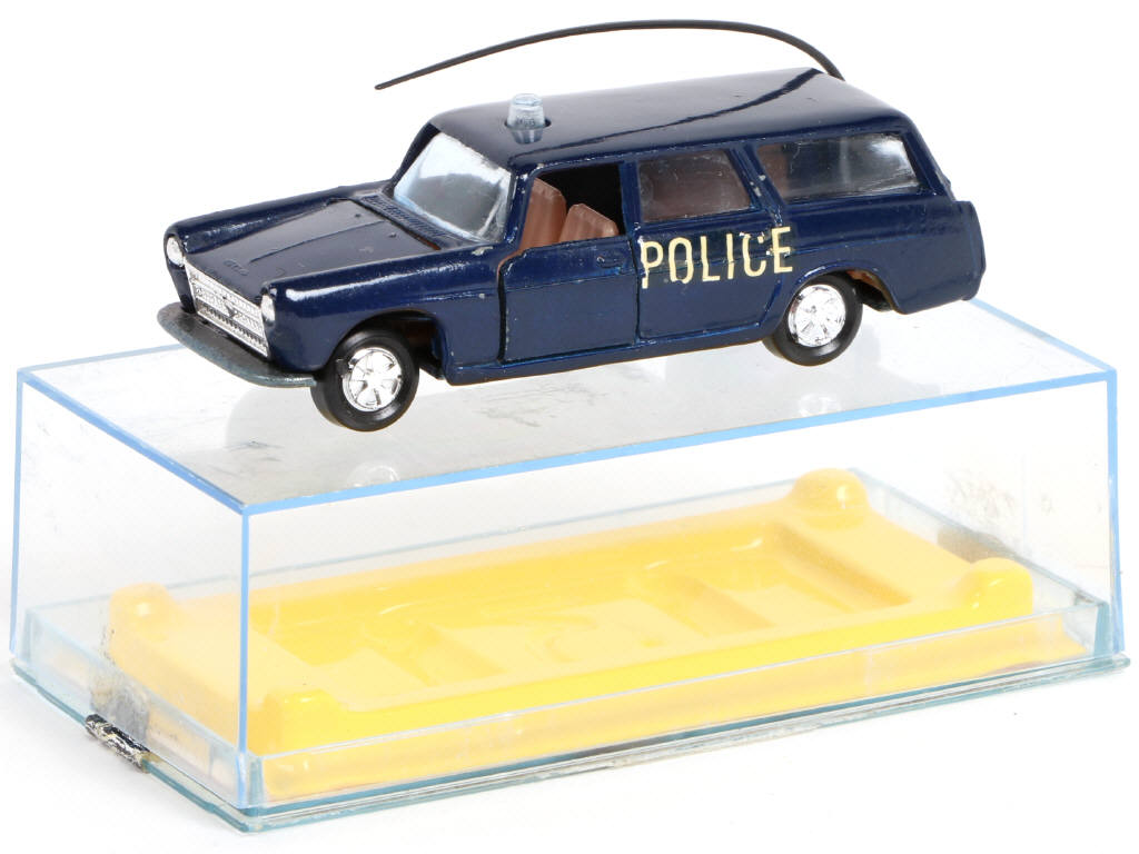 Lot 108 - MAJORETTE (FRANCE) (1)