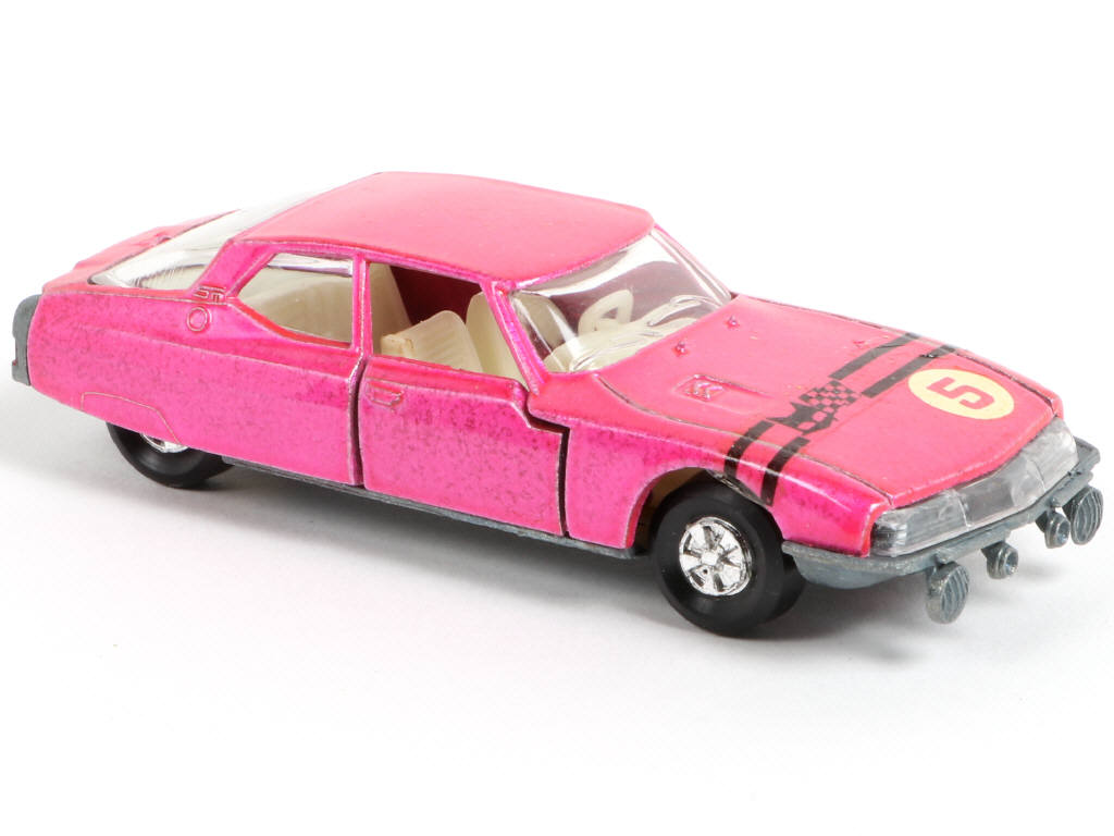 Lot 129 - MAJORETTE (FRANCE) (1)