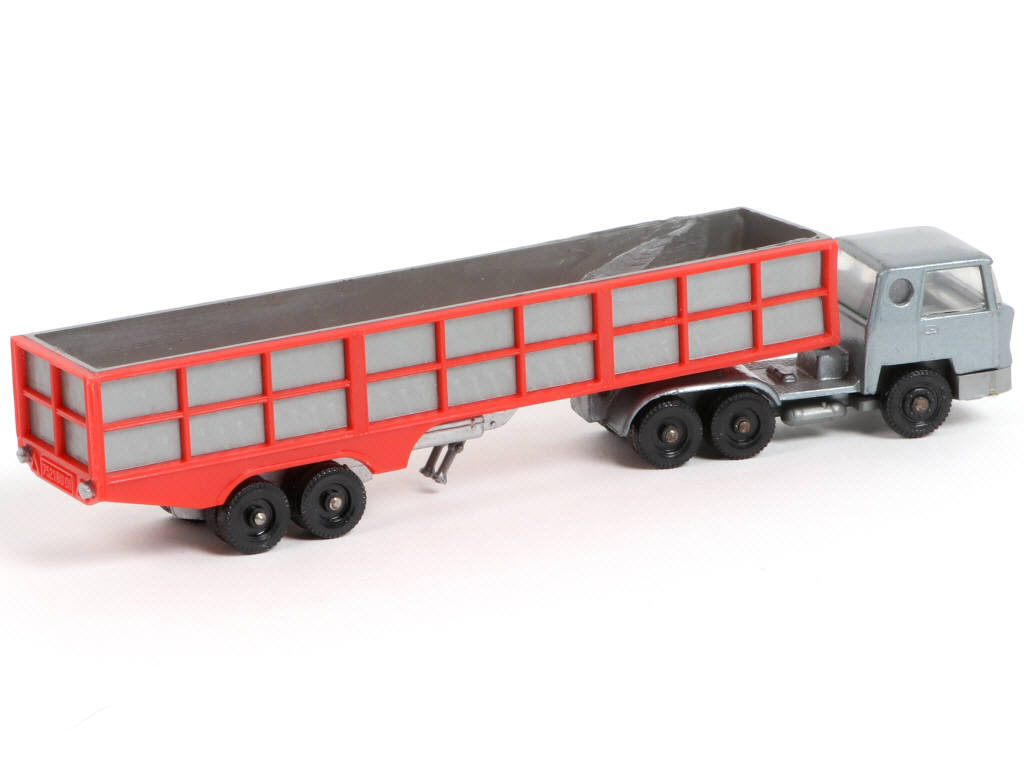 Lot 131 - MAJORETTE (FRANCE) (1)