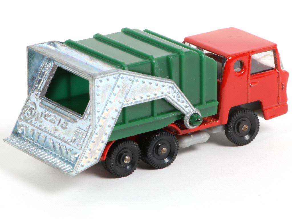 Lot 133 - MAJORETTE (FRANCE) (1)