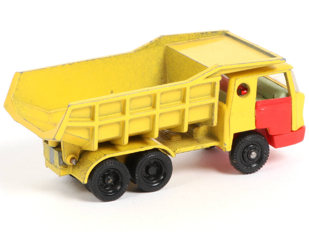 Lot 138 - MAJORETTE (FRANCE) (1)