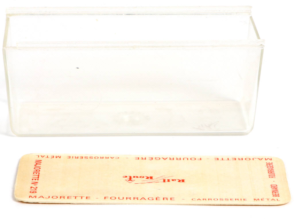 Lot 141 - MAJORETTE (FRANCE) (1)