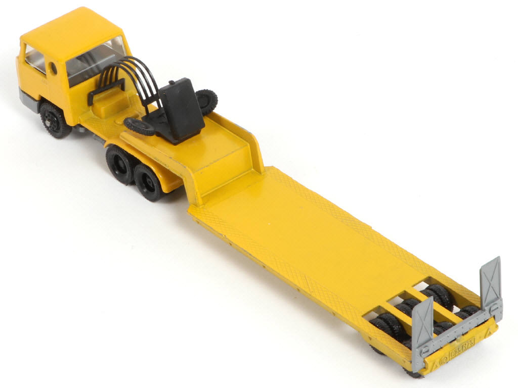 Lot 151 - MAJORETTE (FRANCE) (1)