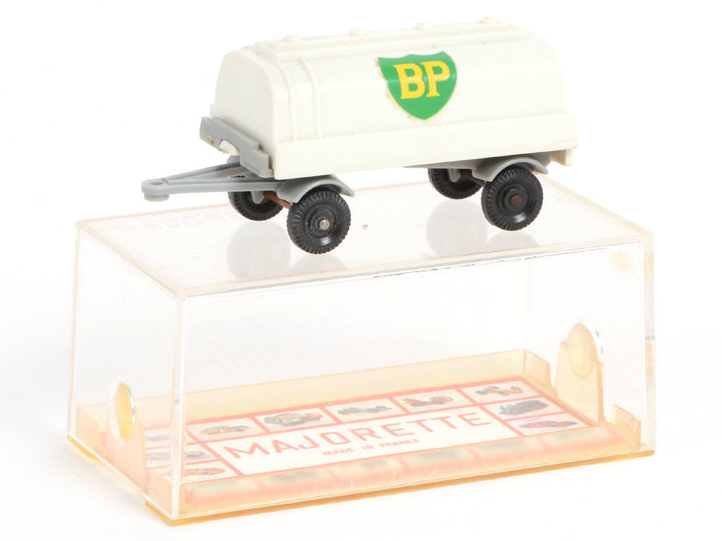 Lot 157 - MAJORETTE (FRANCE) (1)