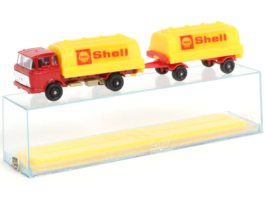 Lot 159 - MAJORETTE (FRANCE) (1)