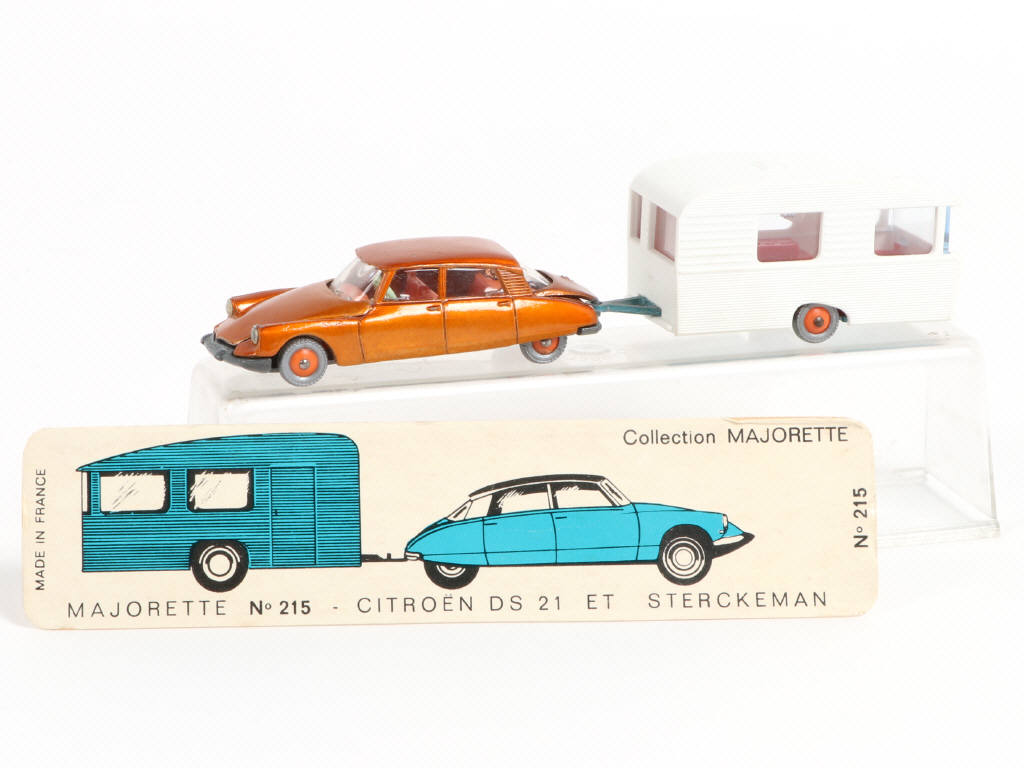 Lot 176 - MAJORETTE (FRANCE) (1)