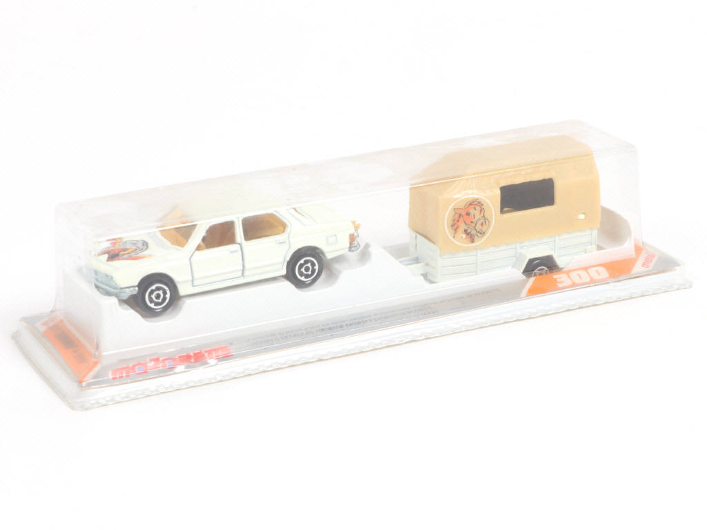 Lot 203 - MAJORETTE (FRANCE) (1)