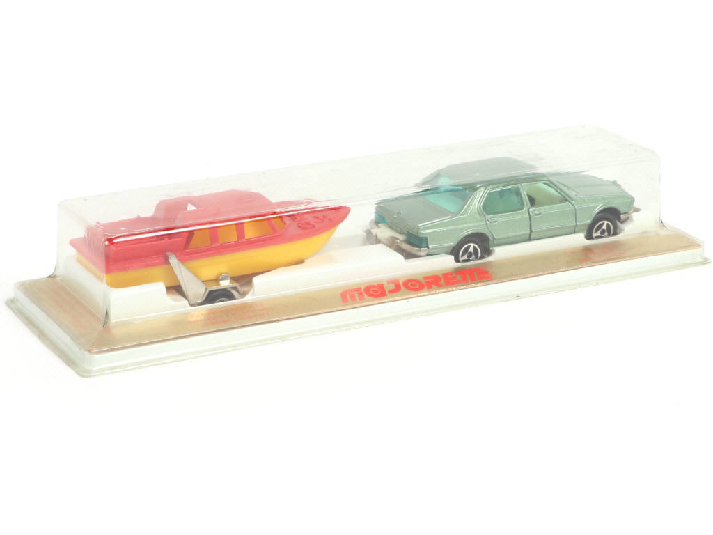 Lot 204 - MAJORETTE (FRANCE) (1)