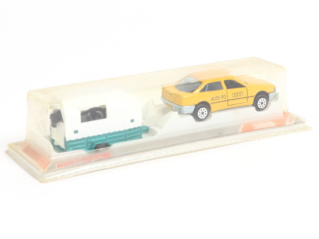 Lot 206 - MAJORETTE (FRANCE) (1)