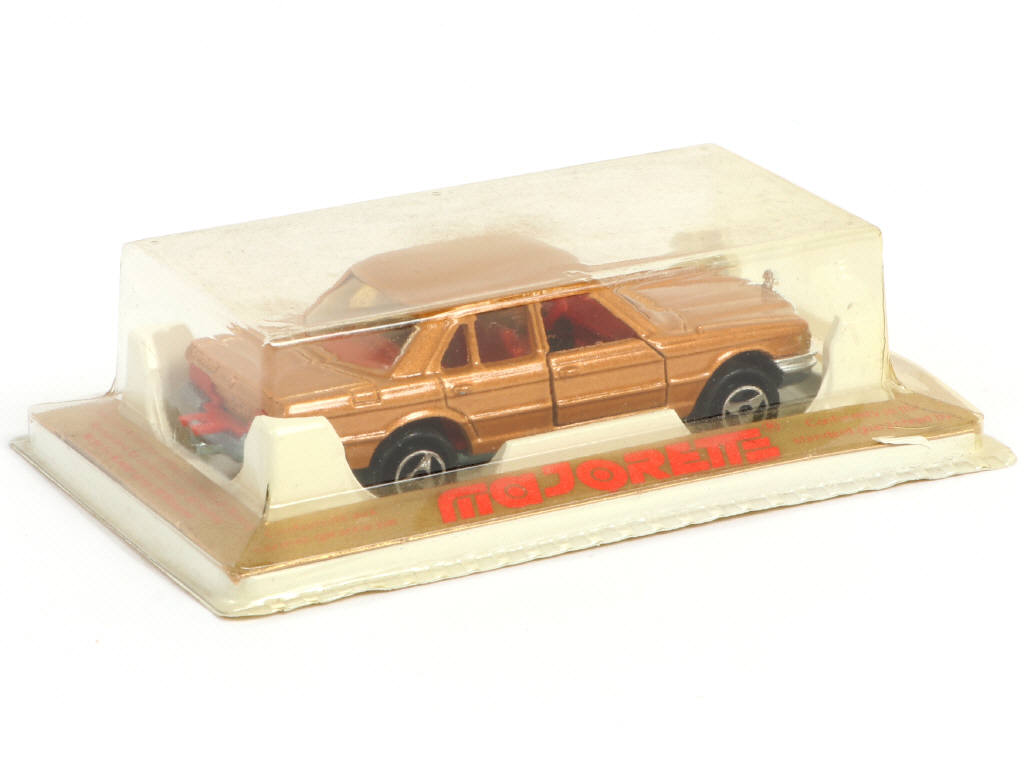 Lot 207 - MAJORETTE (FRANCE) (1)