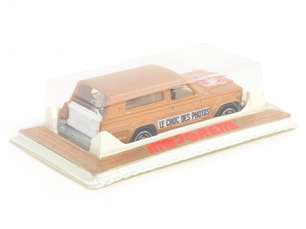 Lot 215 - MAJORETTE (FRANCE) (1)