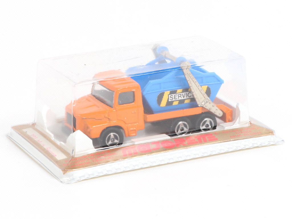 Lot 232 - MAJORETTE (FRANCE) (1)