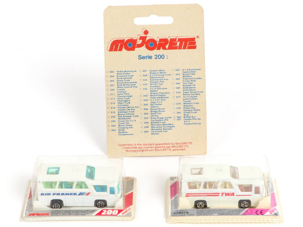 Lot 252 - MAJORETTE (FRANCE) (3)